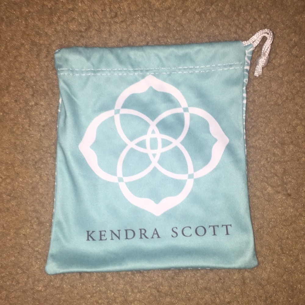 Kendra Scott dust bag