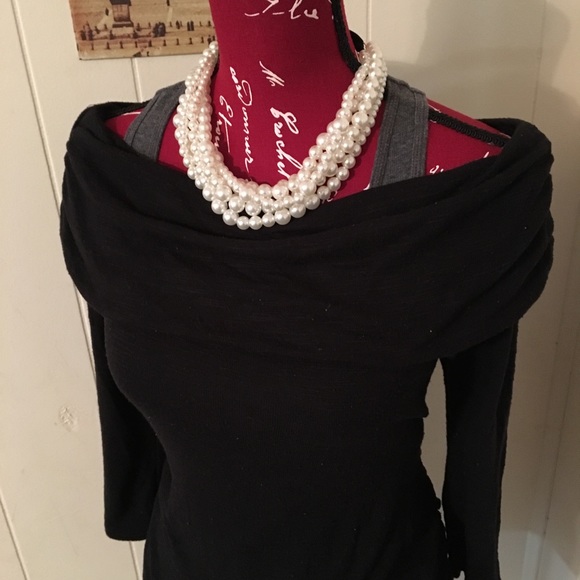 Simple Cowl-Neck Fitted Sweater {No Boundaries} - Picture 3 of 8