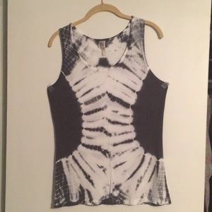 Tie dye olive and white tank top.