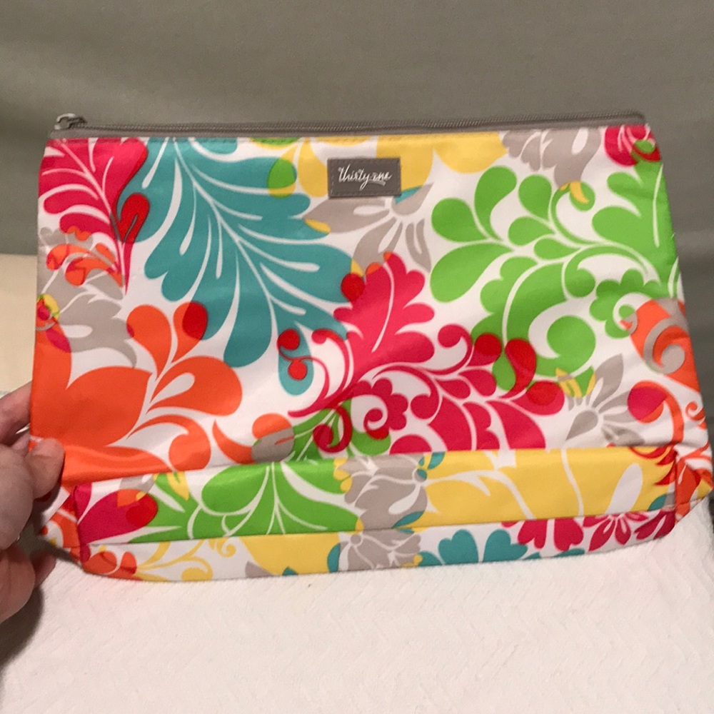 Large Insulated Pouch