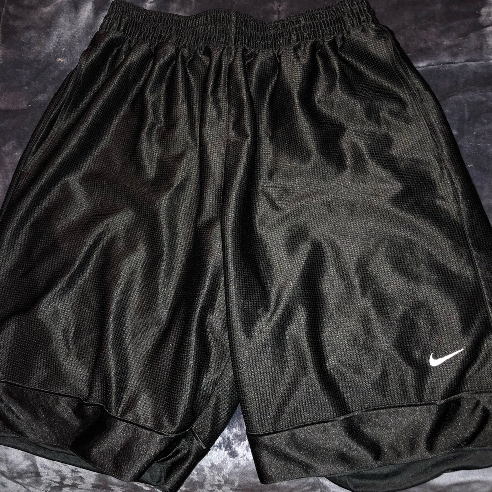 Medium black nike shorts
