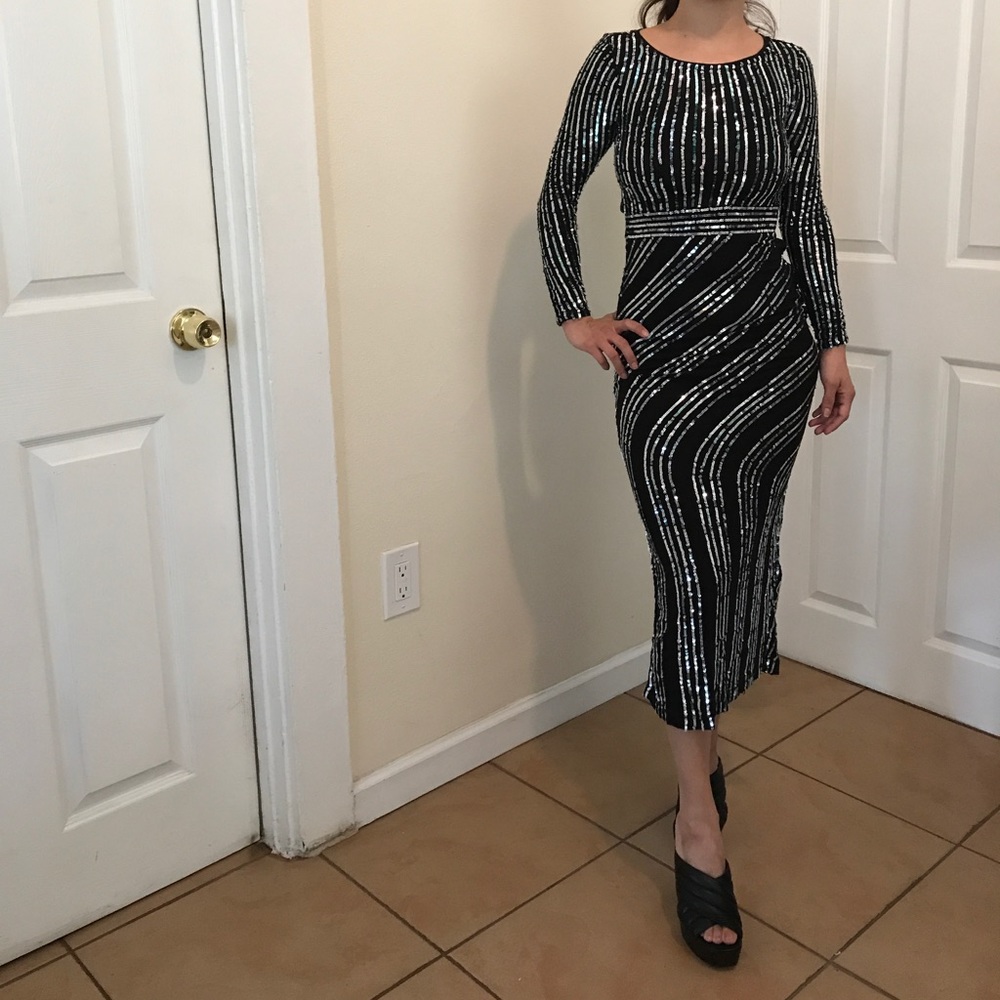 Sparkly sequin French connection Diana swirl bodycon midi holiday dress.