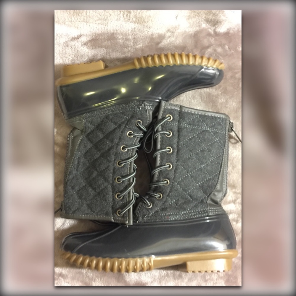 Snow Boots