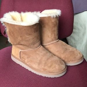 UGG Bailey Bow Chestnut Brown Boots