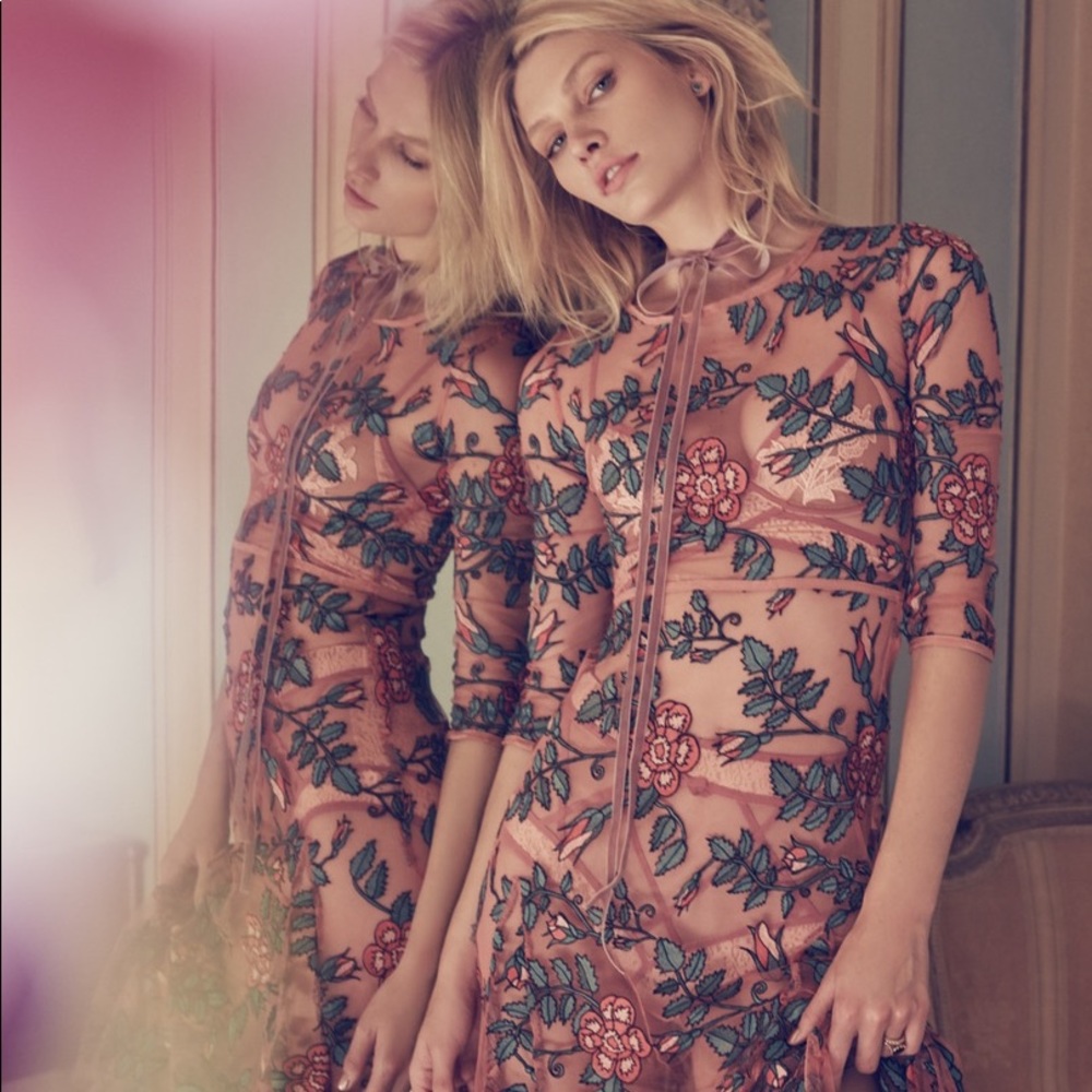 Price firm For love and lemons rosali maxi dress