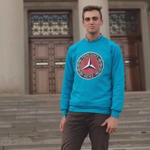 Meet your Posher, Maddox