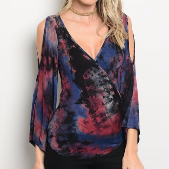 VAVA BY JOY HAN TIE DYE FLARED SLEEVED TOP NWT - Picture 2 of 3