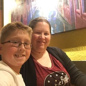 Meet your Posher, Amber