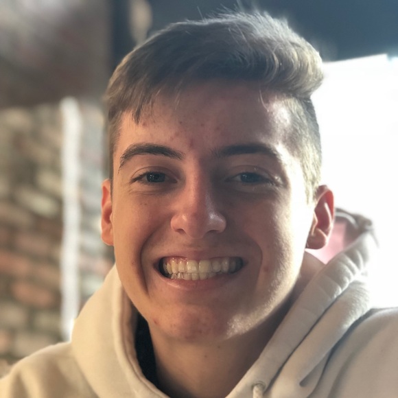 Meet your Posher, Chris - Picture 1 of 1