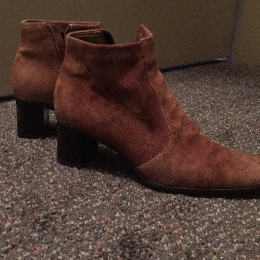 Suede bootie