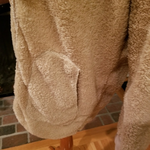 SALE🎅🏻Host Pick!Cozy Soft Tan Fleece Jacket - Picture 8 of 8