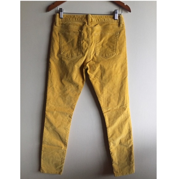 {Banana Republic} Mustard Corduroys - Picture 4 of 6