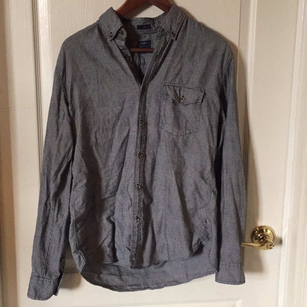 J.Crew Men's button-down. Size M, slim fit