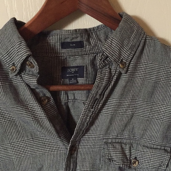 J.Crew Men's button-down. Size M, slim fit - Picture 2 of 6