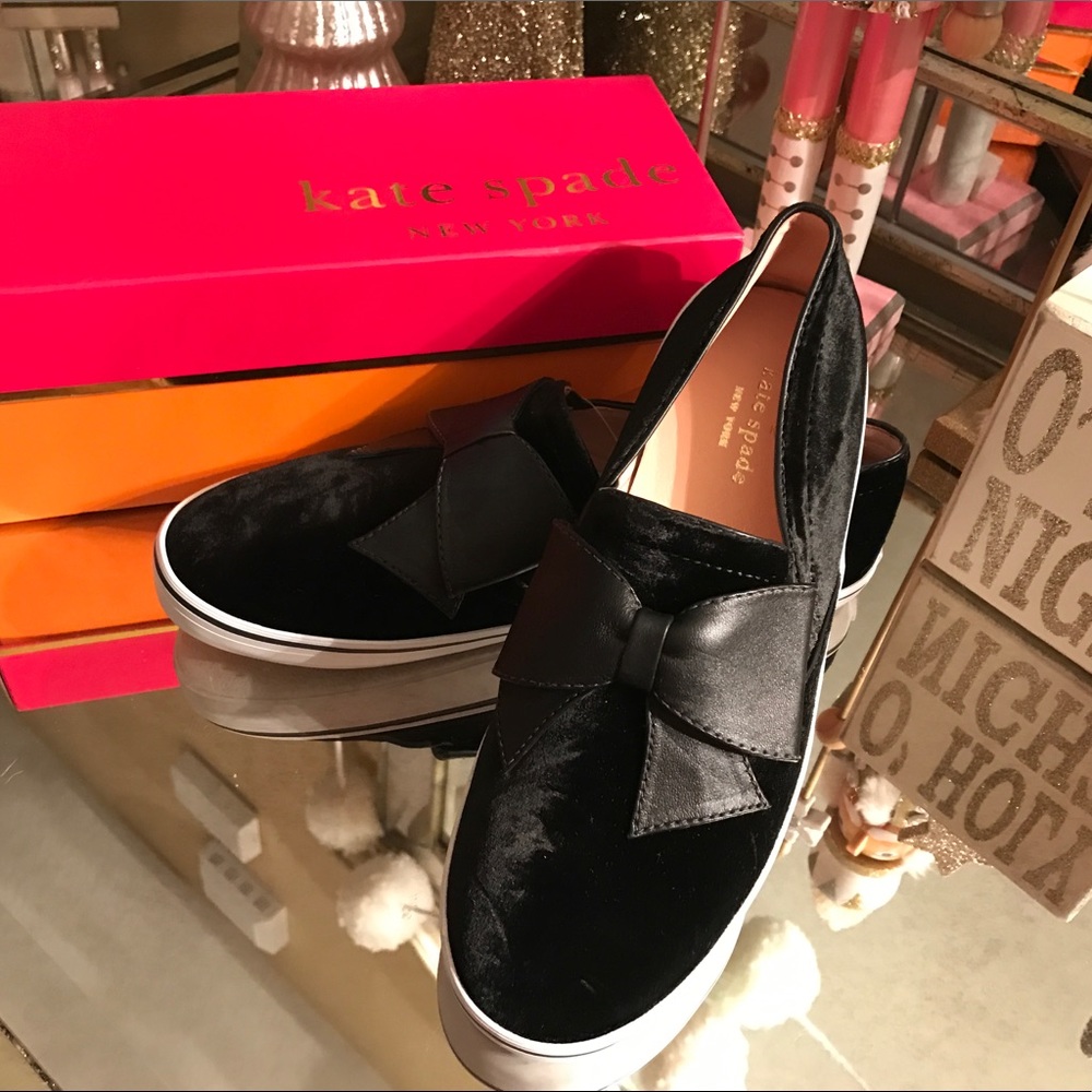 Kate Spade black velvet bow shoes NEW