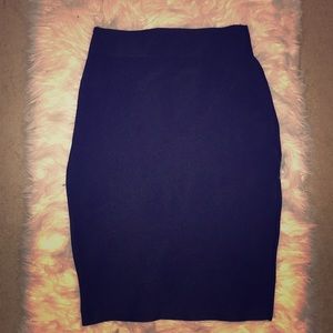 Fashion Nova “Luxe” Penicil Skirt Orig. 24.99