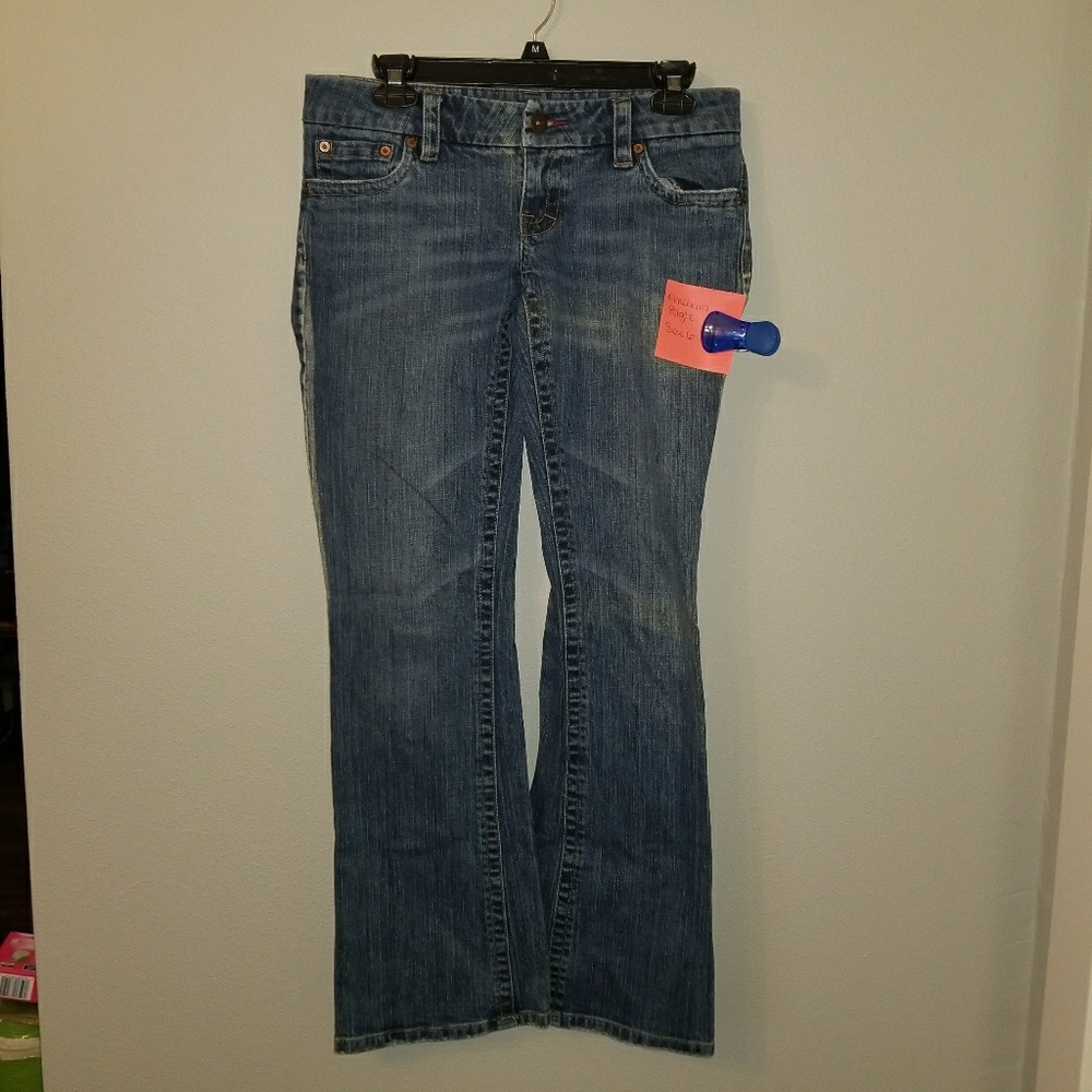 American Eagle- skinny leg with flare bottom