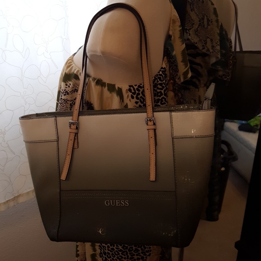 Guess Hand bag