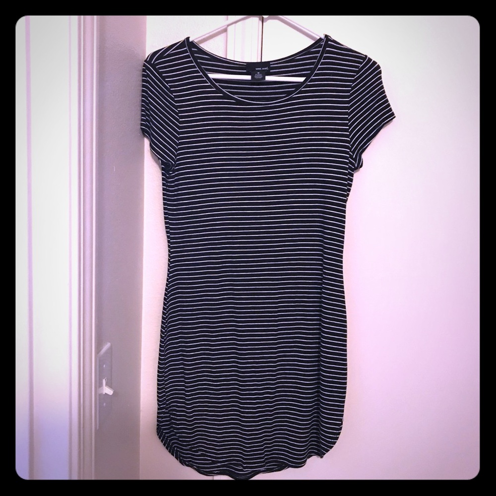 Tee shirt dress.