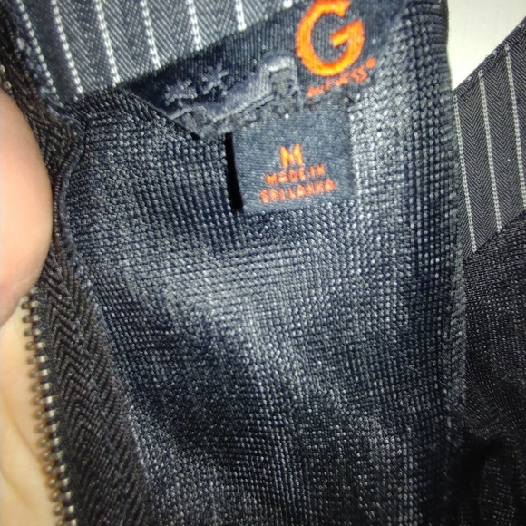 Guess - Picture 3 of 3