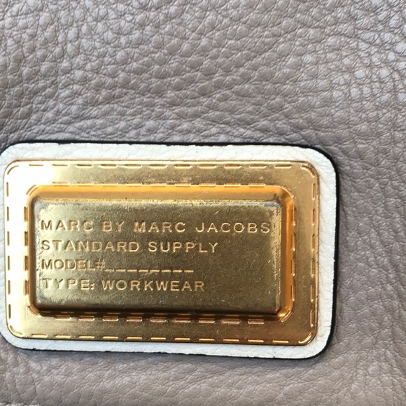 Marc Jacobs 3 tone purse - Picture 2 of 8
