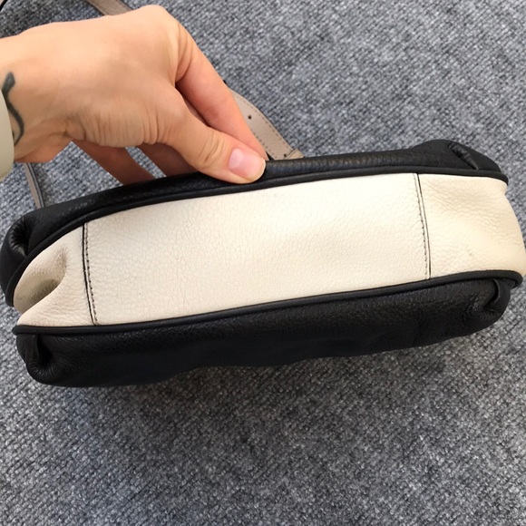 Marc Jacobs 3 tone purse - Picture 5 of 8