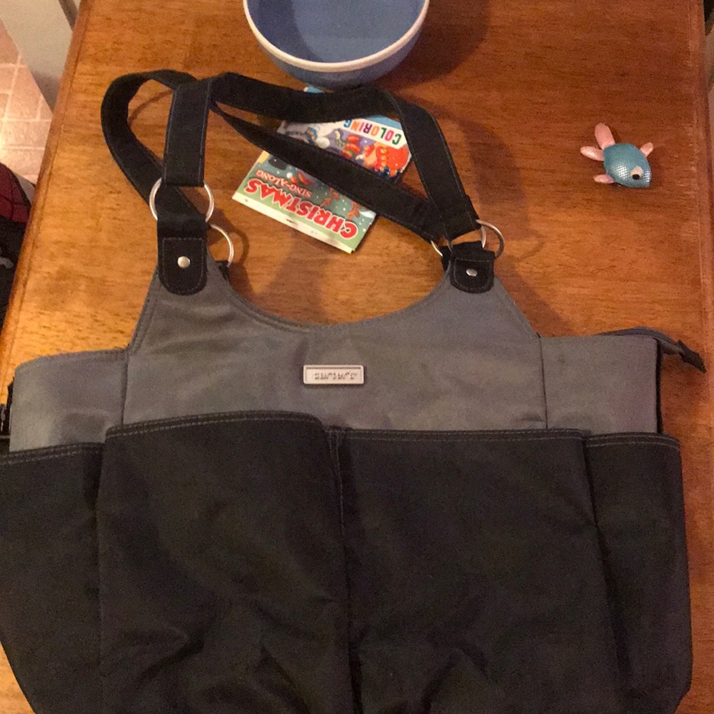 Excellent used condition Carter’s diaper bag