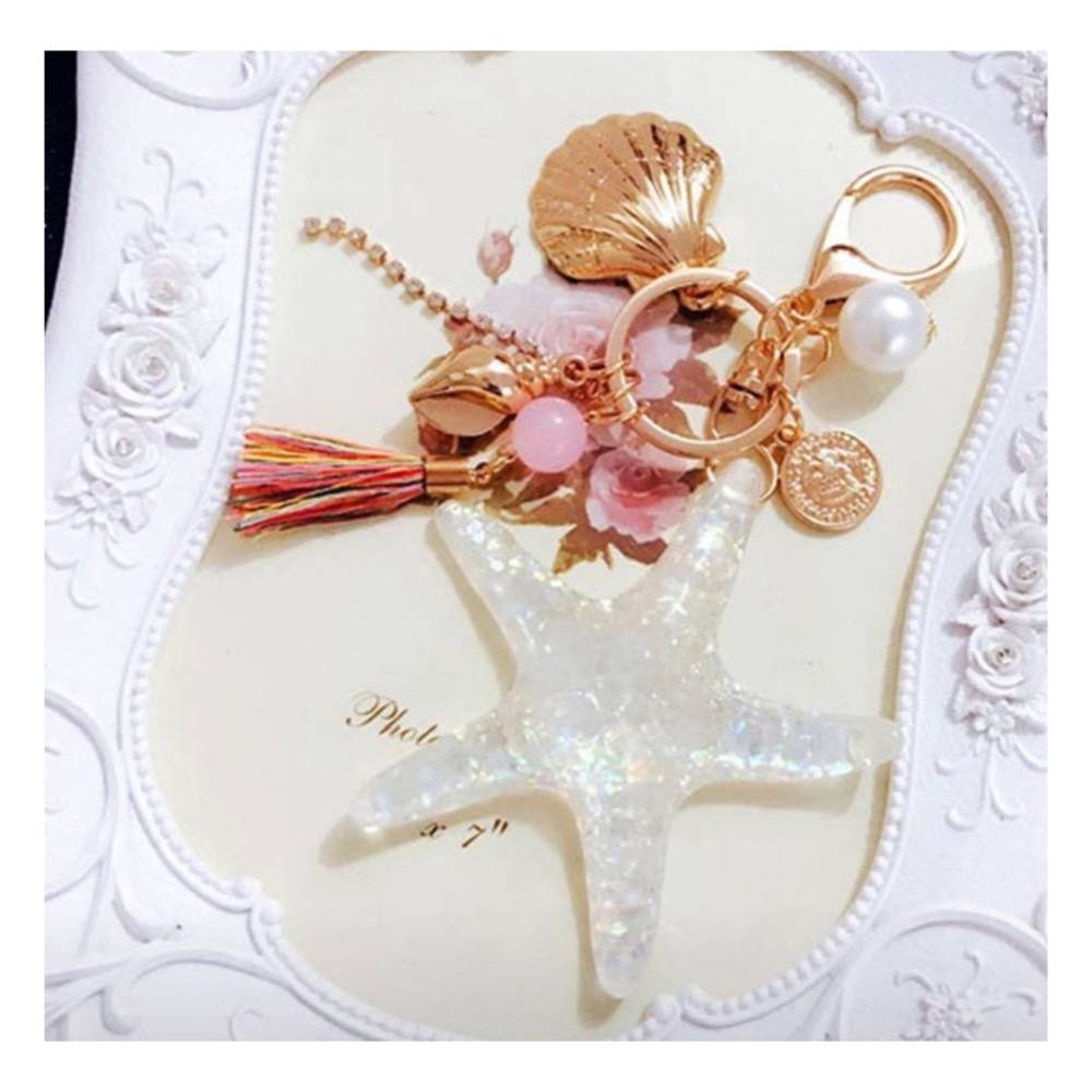 Magical Starfish Keychain - Picture 1 of 5