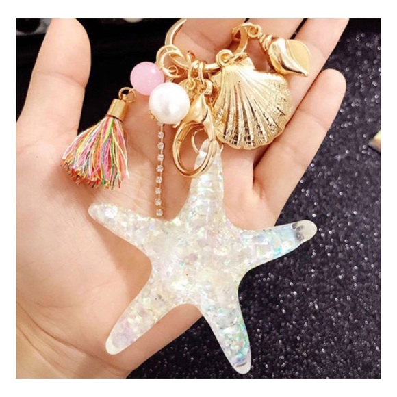 Magical Starfish Keychain - Picture 3 of 5