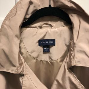 GUC Lands End Classic trench coat!