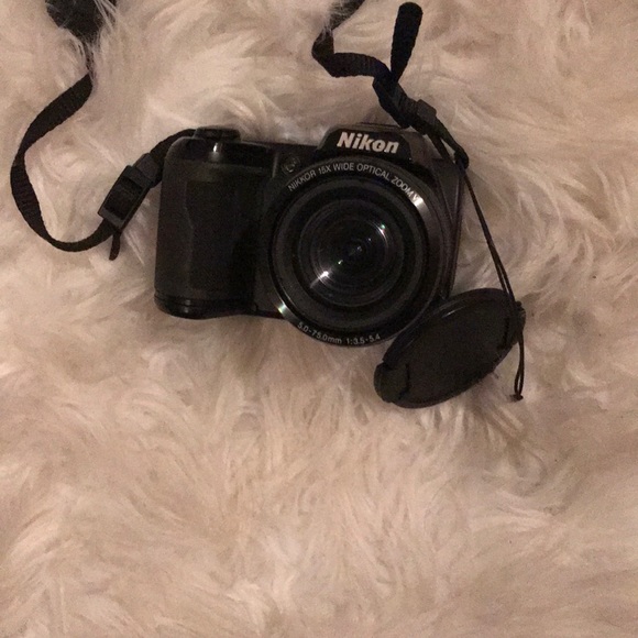 Nikon COOLPIX L105 12.1 MP 15X Zoom HD 720p - Picture 2 of 2