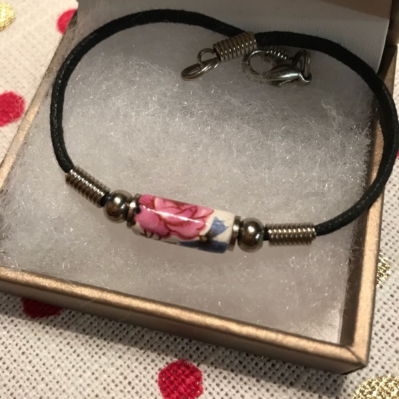 Floral Ceramic Bracelet - Picture 2 of 2