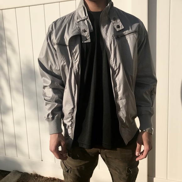 Light grey jacket - Picture 1 of 4