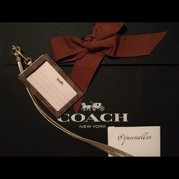 🎈1 LEFT🎈 🍯Coach Lanyard ID- Khaki/Platinum🍯 - Picture 2 of 7