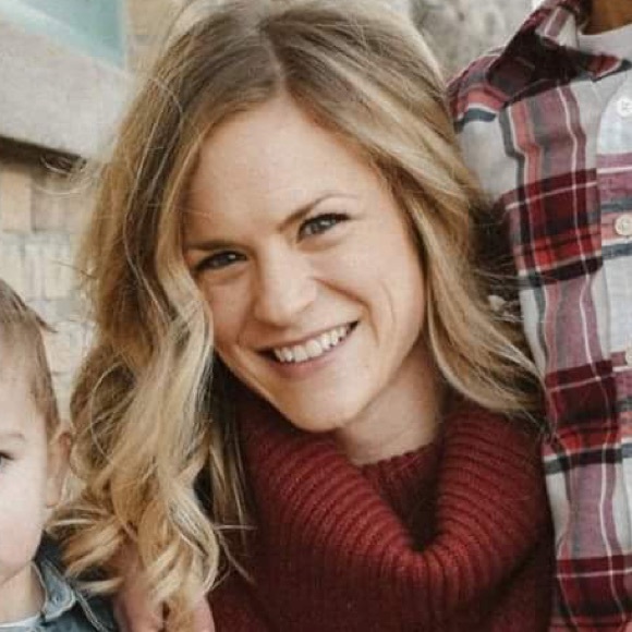 Meet your Posher, Kyleen - Picture 1 of 1