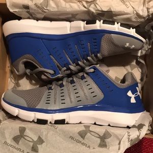 Under Armour MicroG Limitless TR2