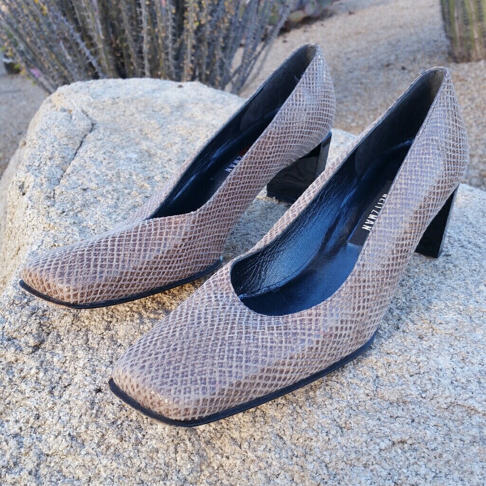 ๐ StuArt WeiTzMan SnAkE SkiN beAuTiful hEelS - Picture 3 of 9