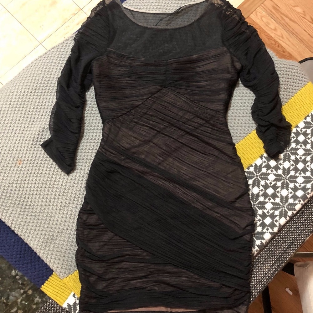 BCBG MaxAzaria Ruched 3/4 sleeves Dress