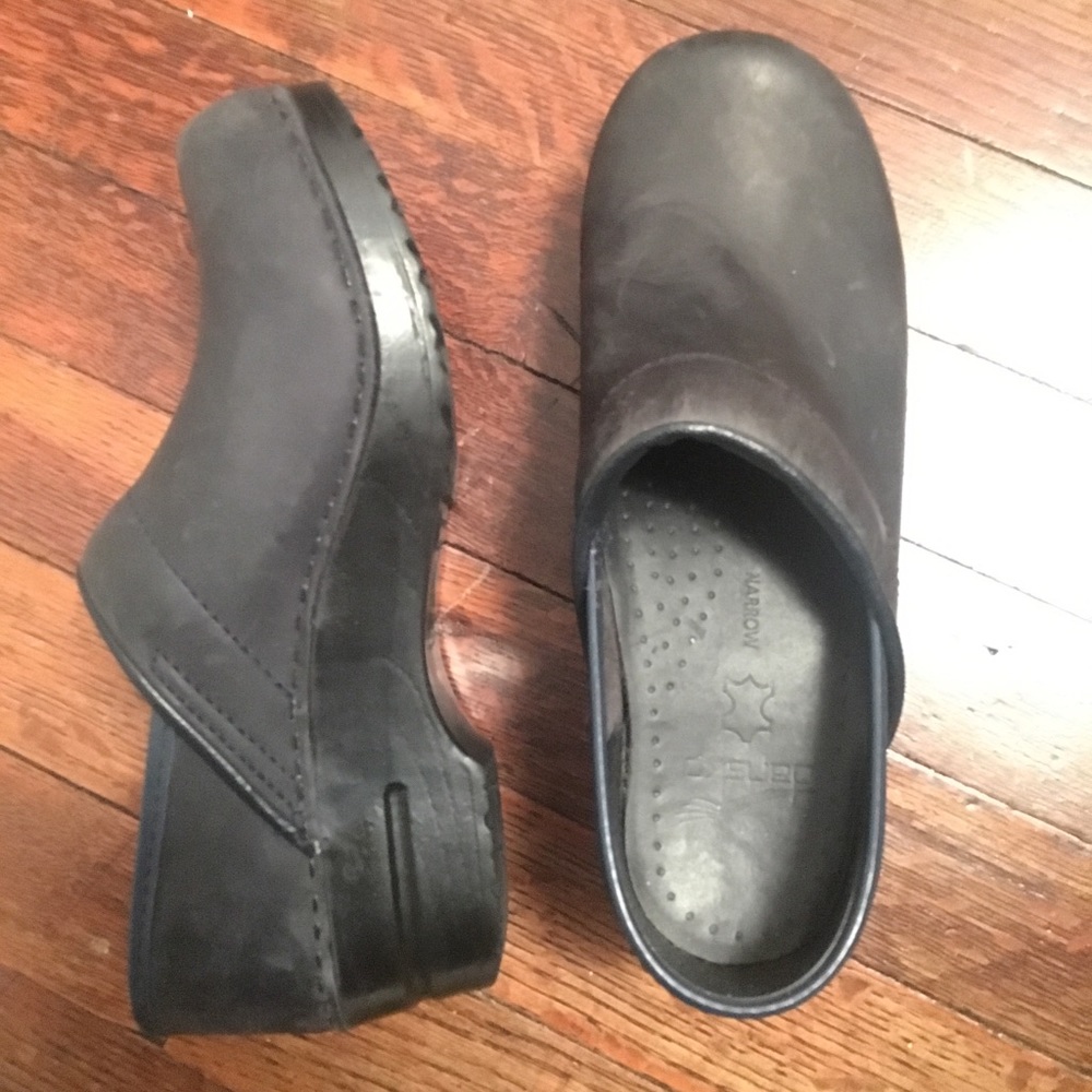 Dansko oiled leather matte clog