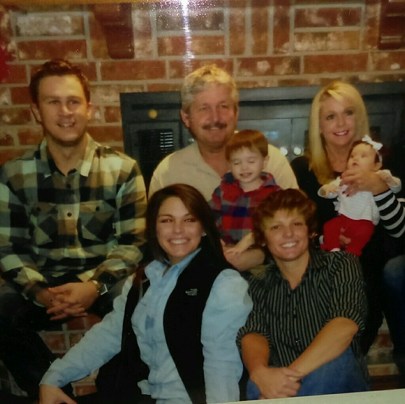 Meet your Posher, Lorie - Picture 1 of 1