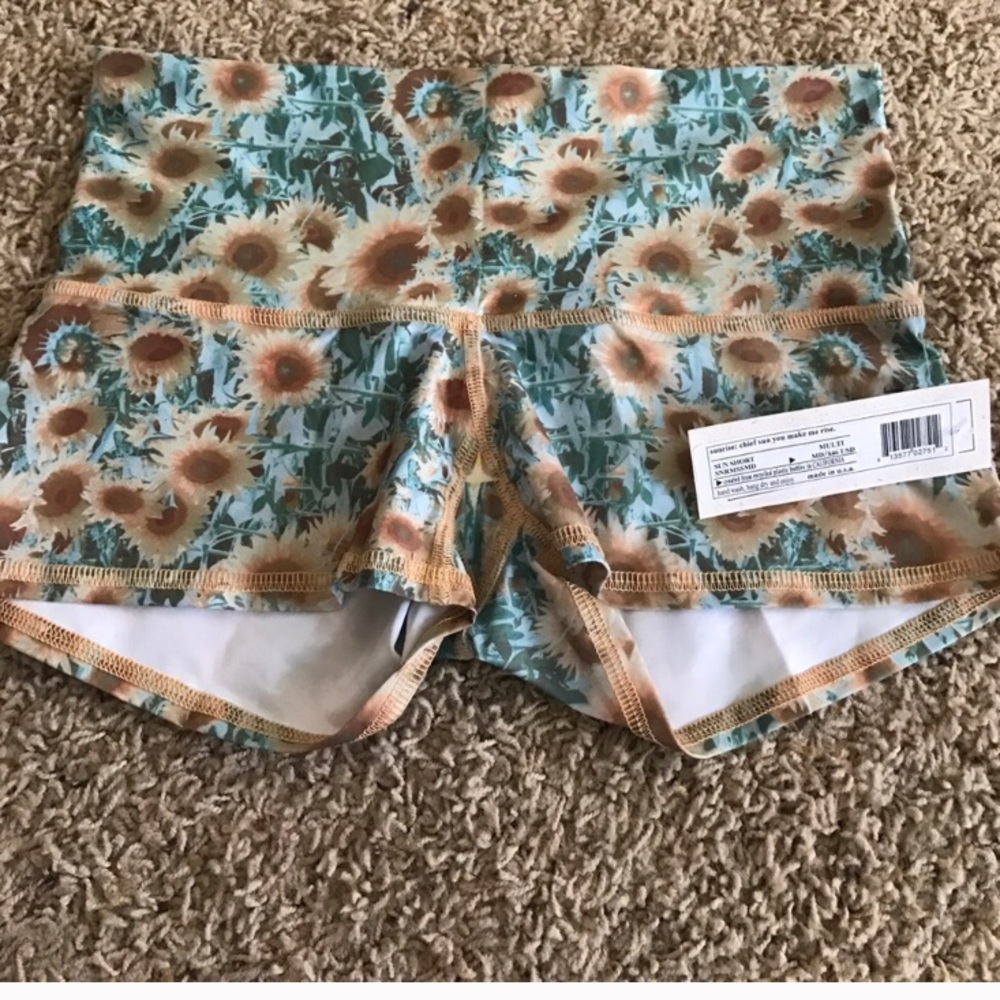 Teeki Sun Shorts Sunflower