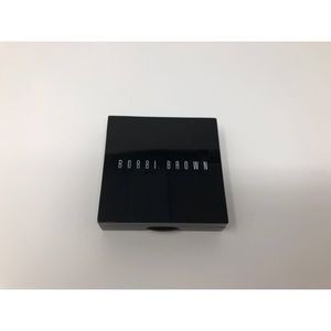 Bobby Brown sheer finish pressed powder