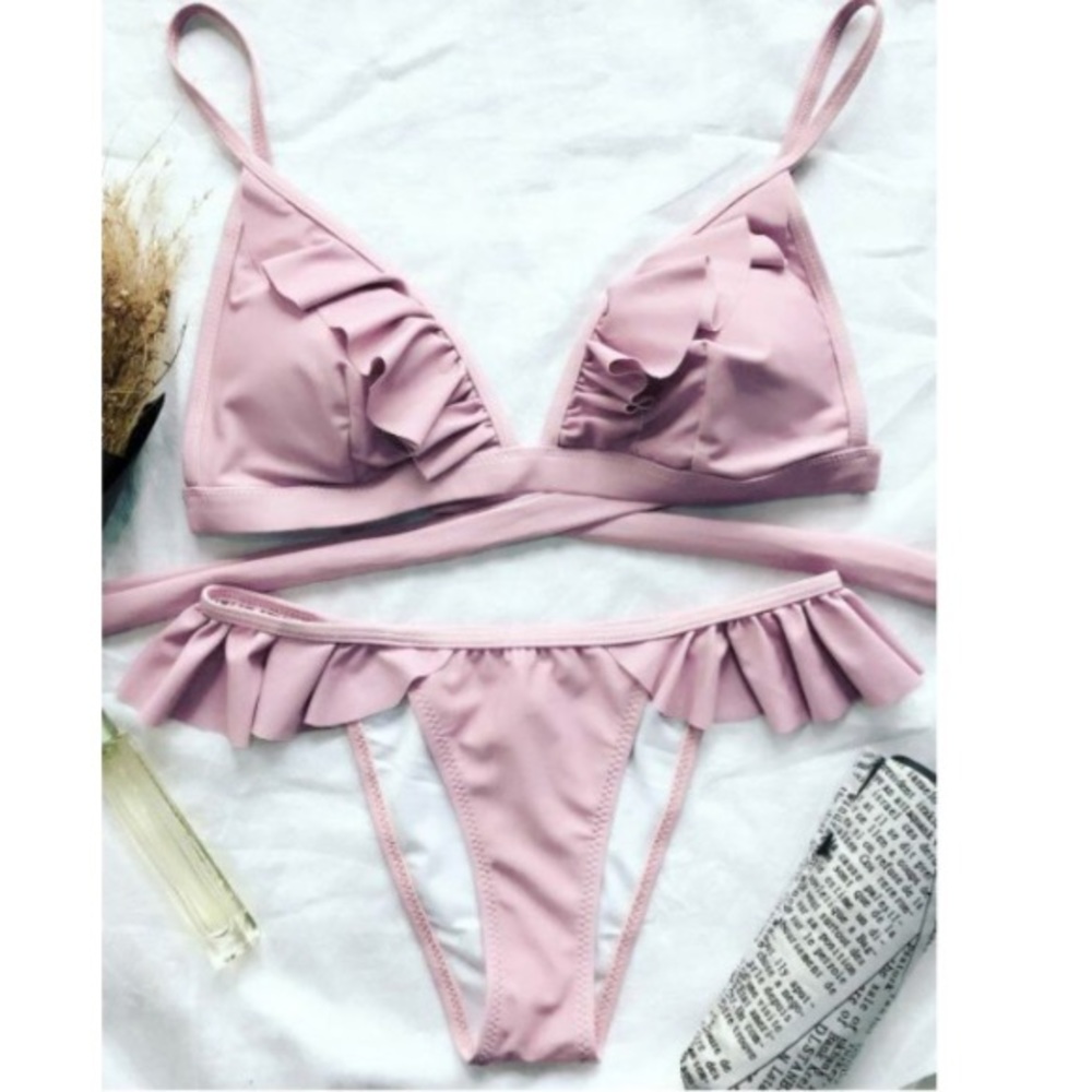 ‘Layla’ Dusty pink ruffle cheeky bikini
