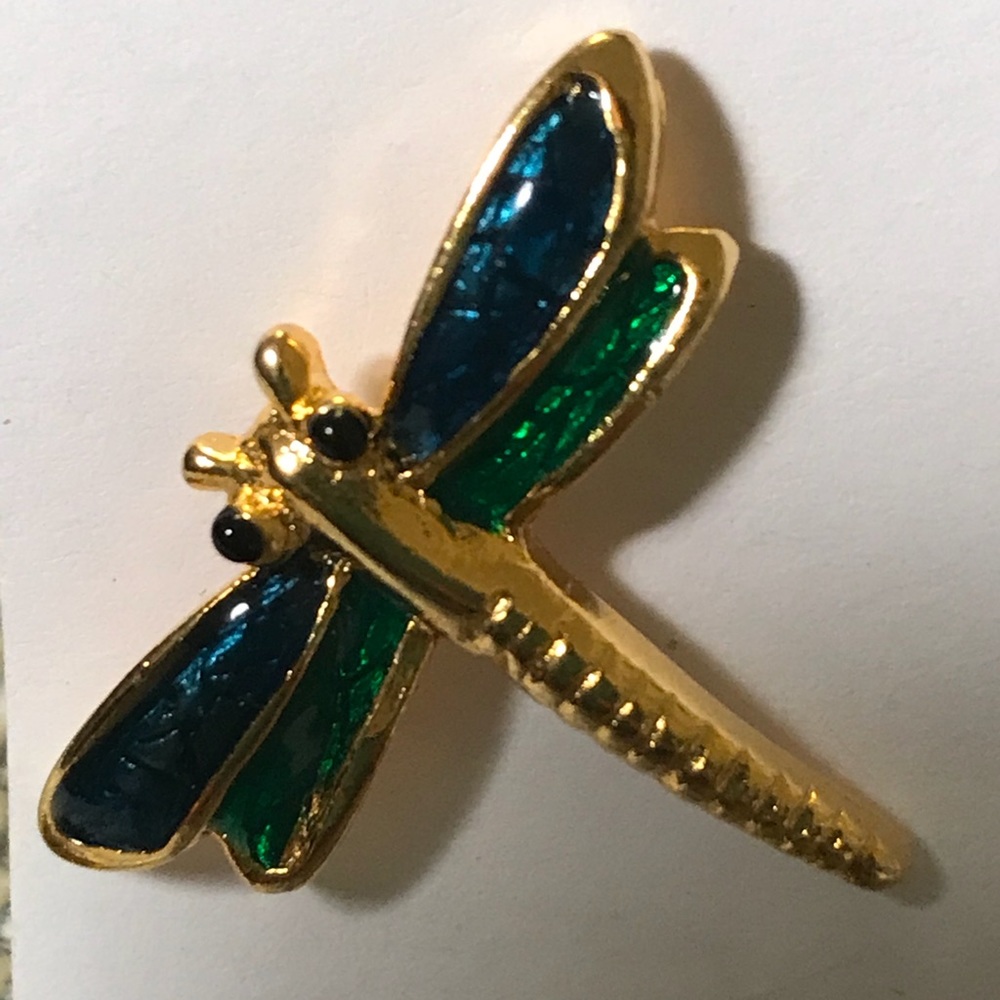 Friends Incorporated Stamped Dragonfly Pin in Gold