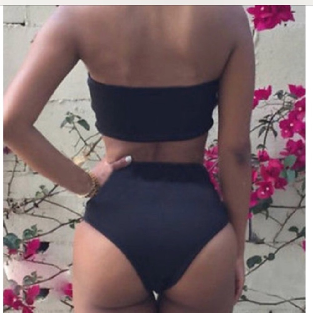‘Logan’ clean girl high waist bandeau black bikini - Picture 5 of 6