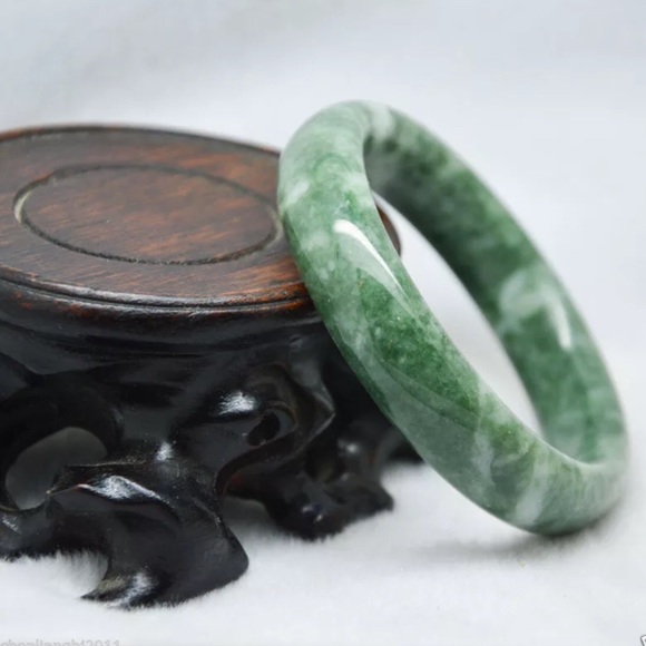 Faux Jade Bangle Bracelet 62MM - Picture 2 of 3
