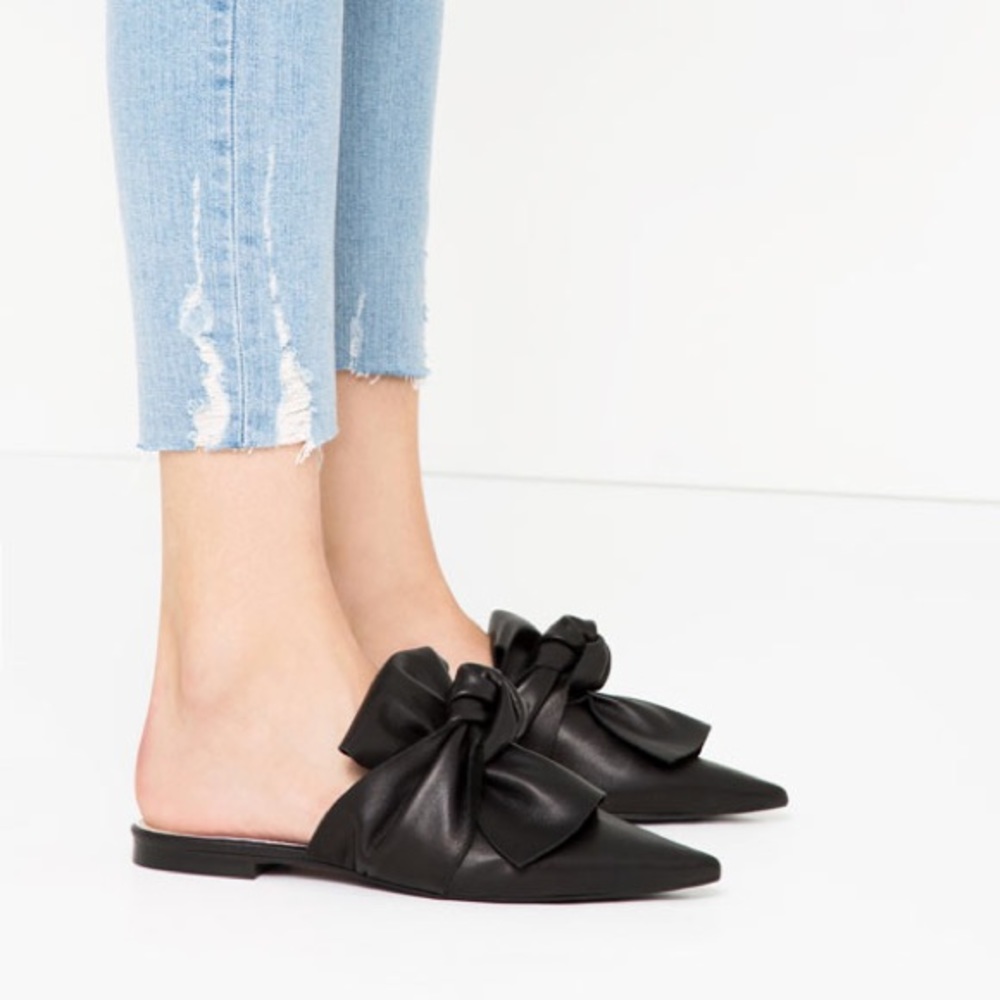 Zara leather slides with bow. Worn once only.