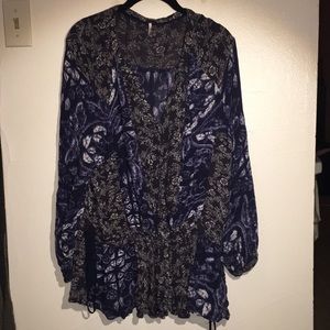 Free People M button up tunic