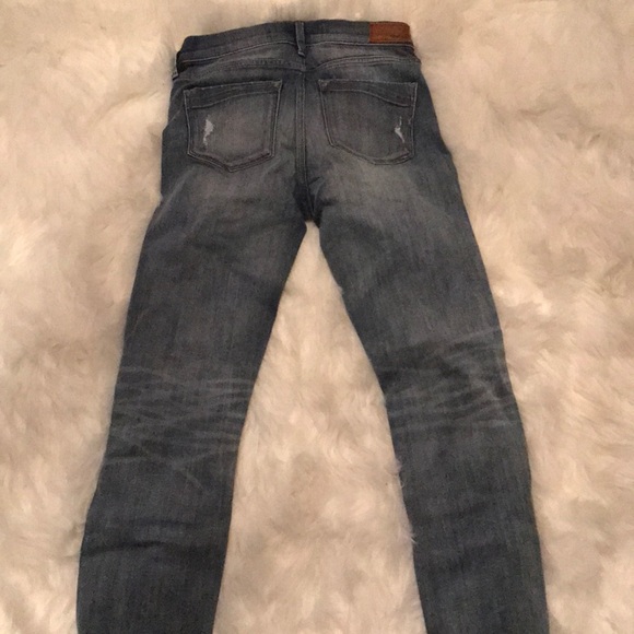 💙NWT EXPRESS RIPPED STRAIGHT MID RISE💙 - Picture 8 of 8