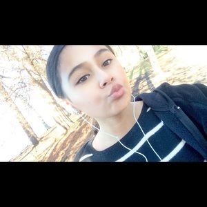 Meet your Posher, Leanna